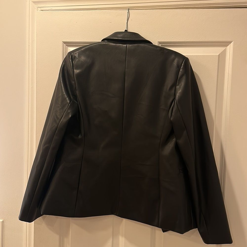 Vegan Express Leather Blazer size Small never worn - Picture 8 of 15